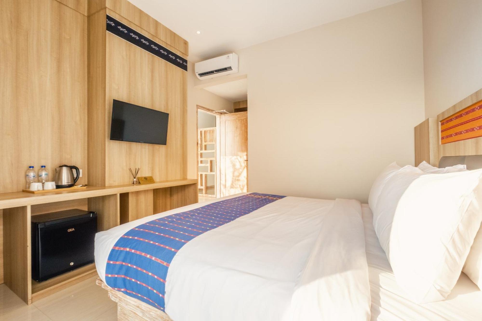 Dejavu 2.0 Hotel Bajo Komodo Labuan Bajo Luaran gambar