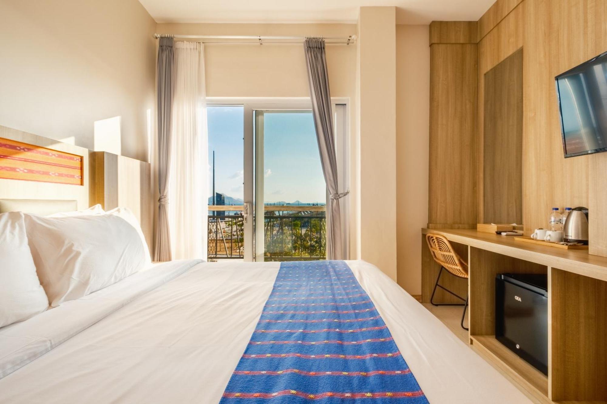 Dejavu 2.0 Hotel Bajo Komodo Labuan Bajo Luaran gambar